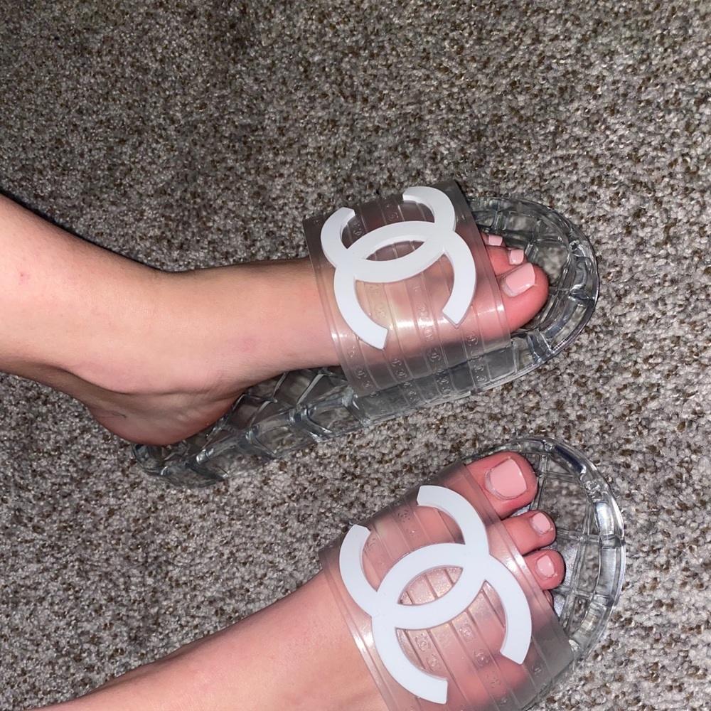 Clear pool CC slides